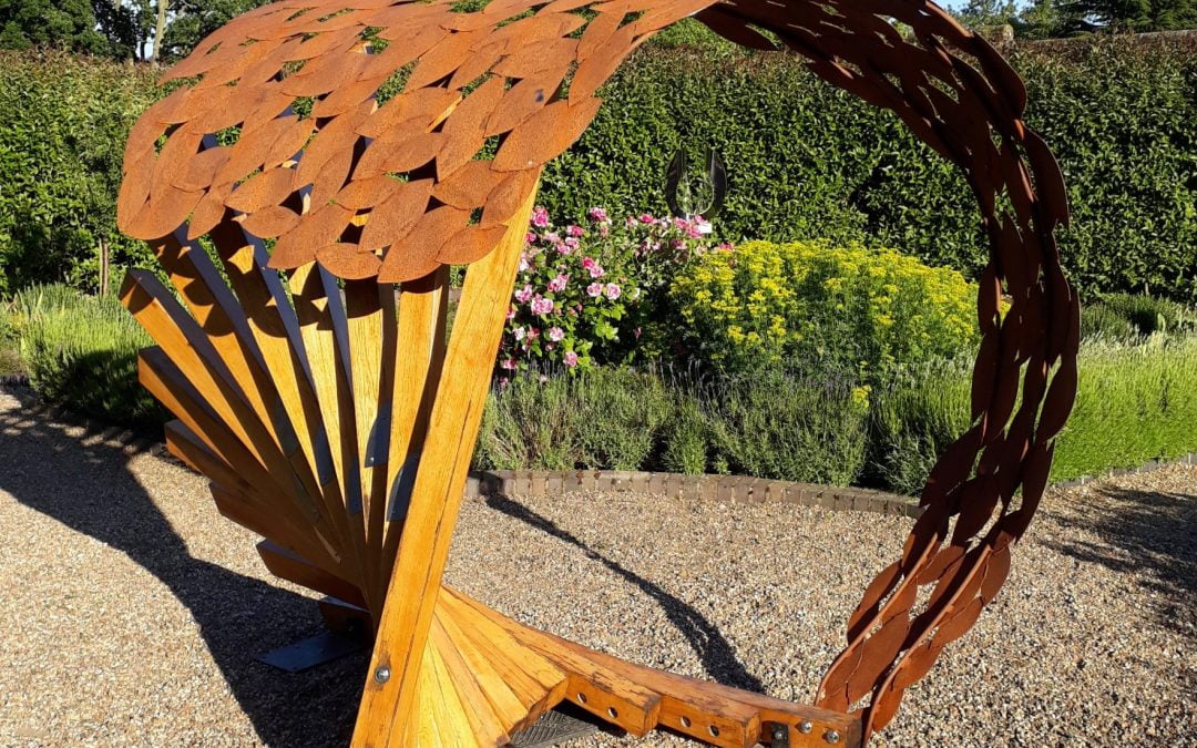 How Chainsaw Artists Create Bespoke Sculptures?